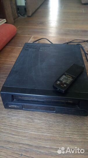 Видеомагнитофон supra