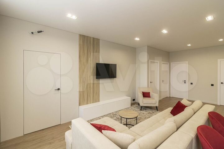 3-к. квартира, 92 м², 4/9 эт.