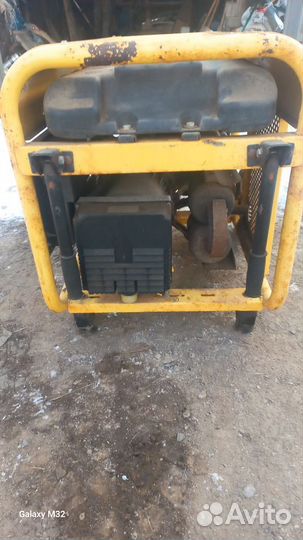 Бензогенератор бу