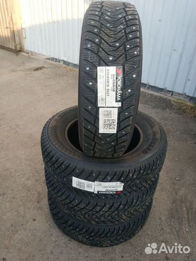 Yokohama Ice Guard IG65 215/65 R16 102T