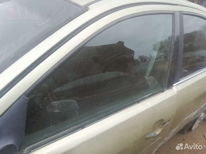 Стекла на Ford Mondeo 3 седан и универсал