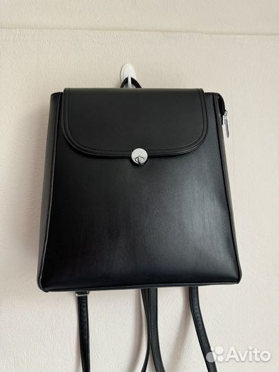 Рюкзак женский кожаный черный