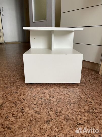 Тумба прикроватная белая