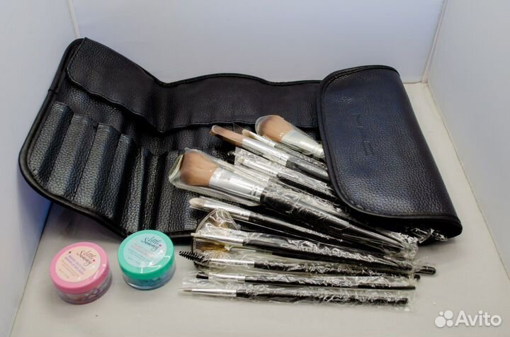 Набор кистей для макияжа