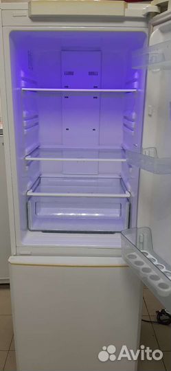 Холодильник Samsung No Frost