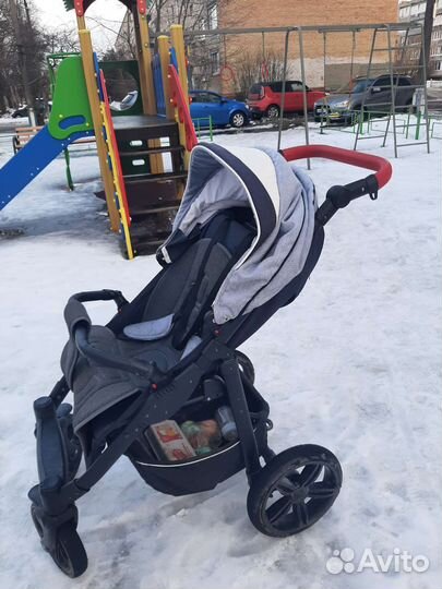 Прогулочная коляска