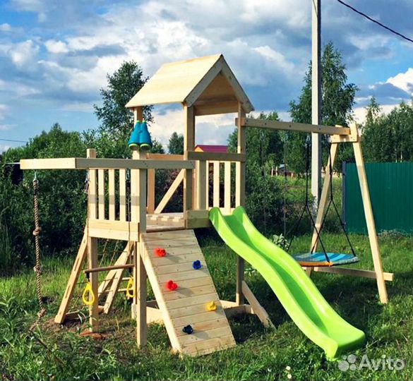 Деревянная детская площадка без занос