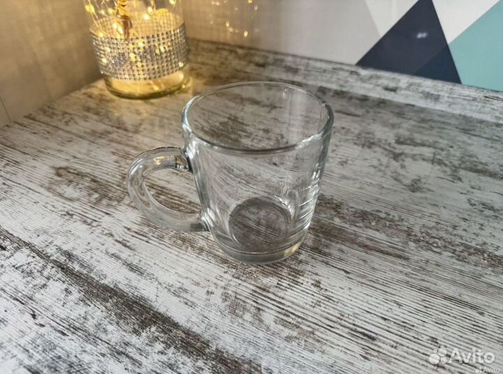 Кружки из прозрачного стекла разные