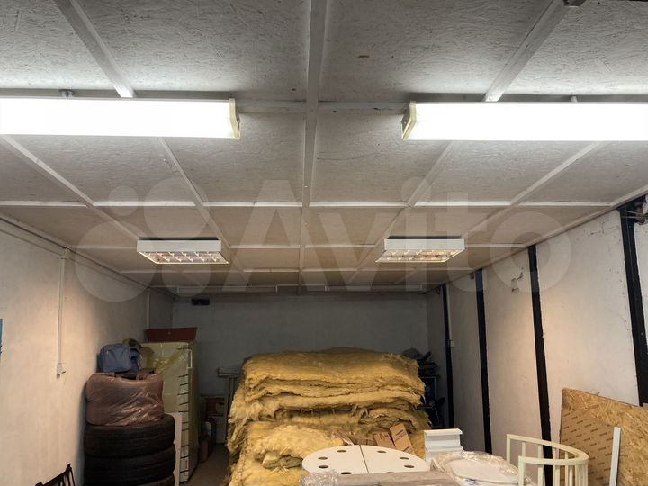 Гараж, > 30 м²