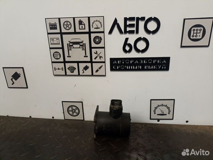 Расходомер воздуха (массметр) Nissan Primera P12