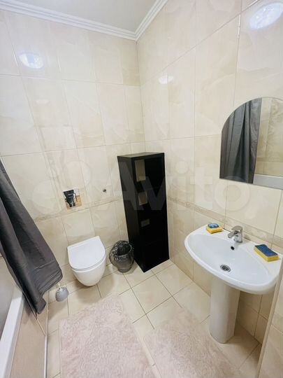 Комната 28 м² в > 9-к., 2/3 эт.