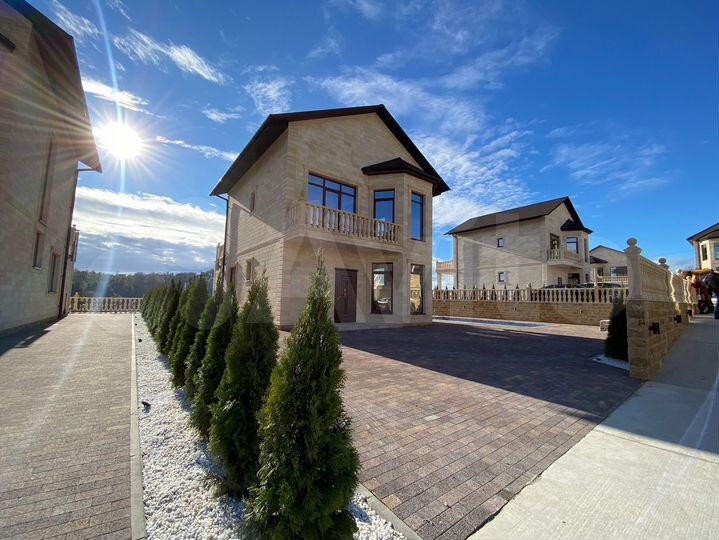 Дом 250 м² на участке 6 сот.