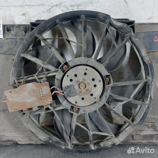 Диффузор вентилятора в сборе Ford Focus 2