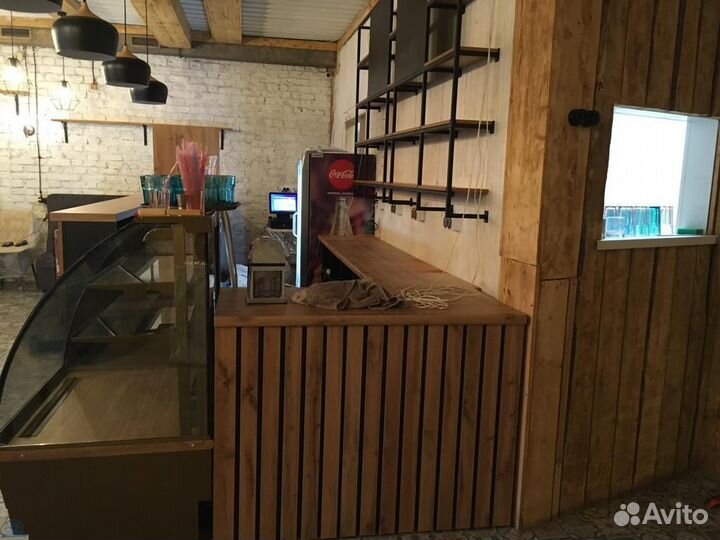 Торговые стеллажи в бутик