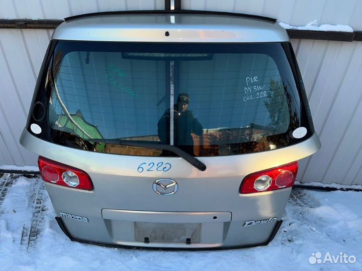 Дверь багажника задняя Mazda Demio DY3R