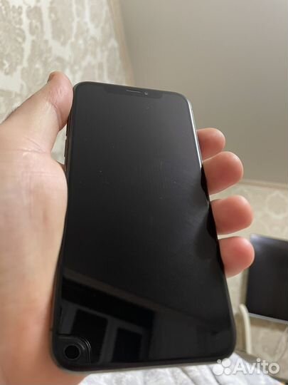 iPhone X, 64 ГБ