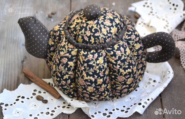 Текстильная посуда. Текстильная грелка на чайник. Текстильная грелка на чайник. Текстильный чайник. Текстильный чайник.