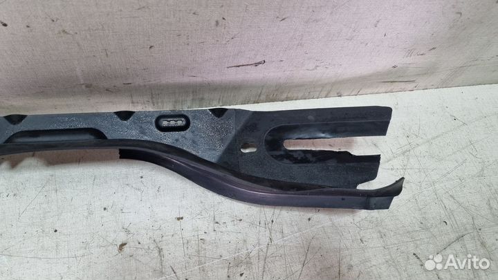 Накладка крыла переднего правого Mondeo 4 2007-201