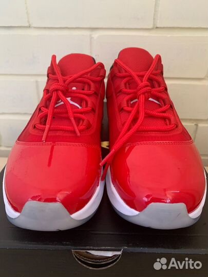 Кроссовки Air Jordan 11 Low 'University Red' Ориг