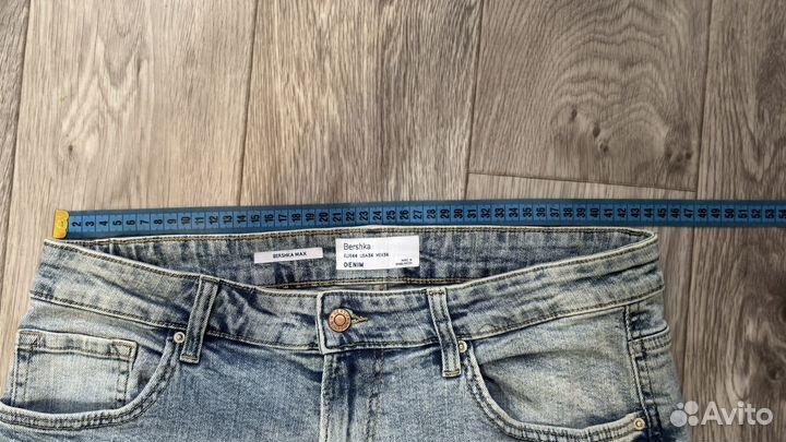 Джинсы bershka