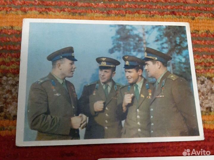 Космонавты открытки