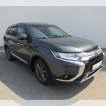 Mitsubishi Outlander 2.0 CVT, 2019, 152 000 км, с пробегом, цена 1 920 000 руб.