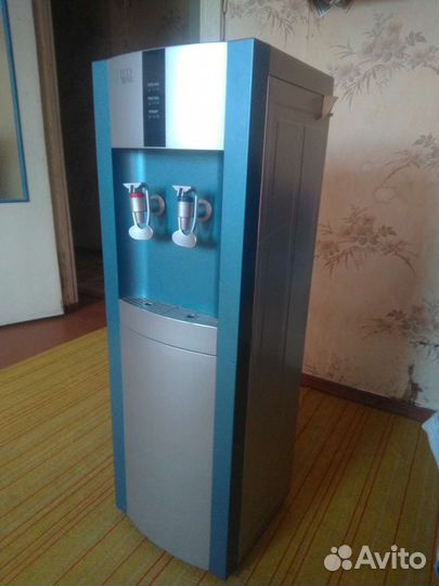 Кулер напольный