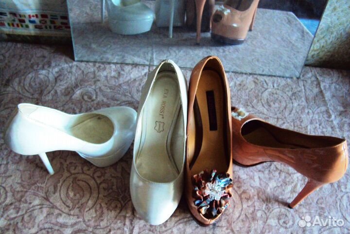 Лабутены разные