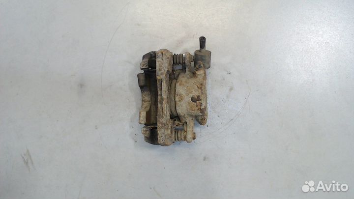 Суппорт Suzuki Grand Vitara, 2001