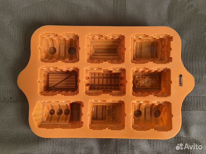 Форма для выпечки Regent Inox Паровозик