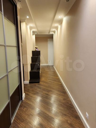 3-к. квартира, 90,4 м², 5/10 эт.