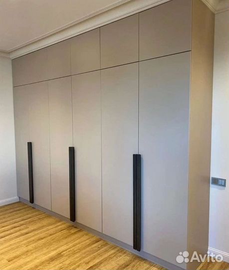 Шкаф до потолка лдсп Т1377