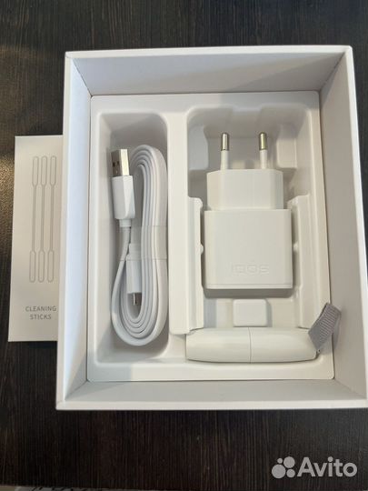 Зарядное устройство и аксессуары