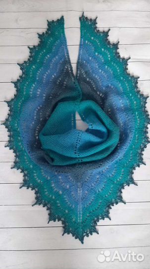 Комплект шаль + берет, ручная работа