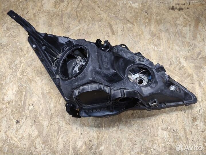 Фара левая ксенон Honda CR-V 3