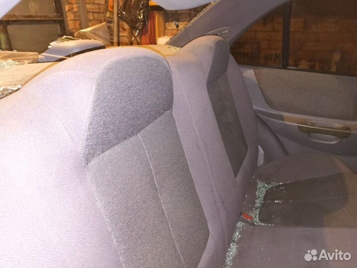 Сиденье заднее на hyundai accent