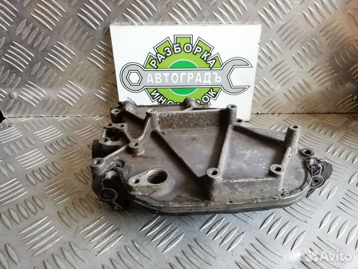 Крышка двигателя передняя Volkswagen Passat B5 VR5