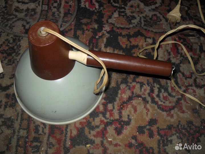 Синяя лампа -рефлектор медицинский