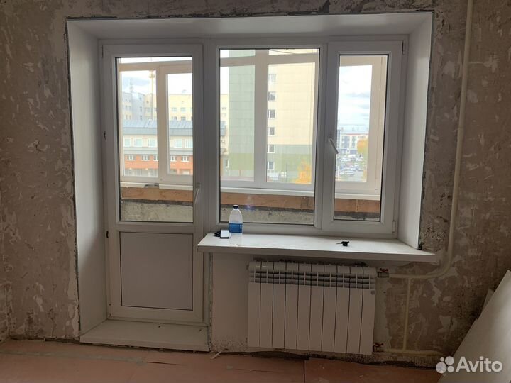 Пластиковая дверь и окно