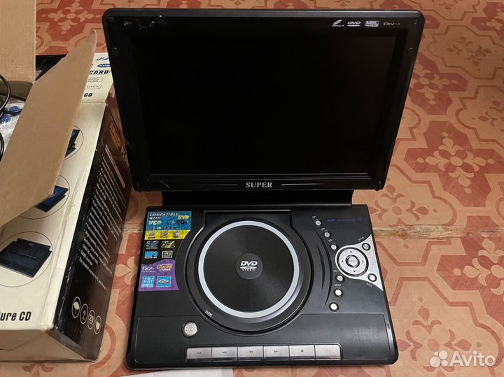 Портативный dvd плеер DNS-118T