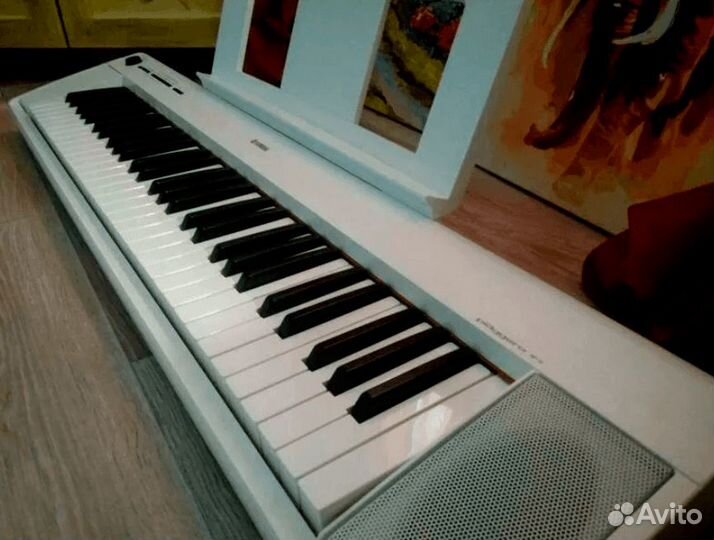 Компактное цифровое пианино Yamaha NP-32WH