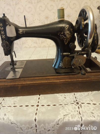 Швейная машина Singer