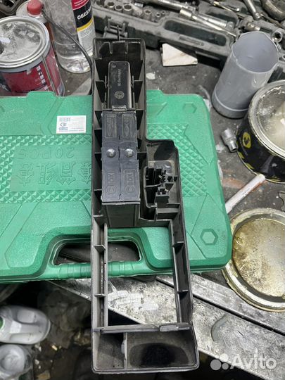 Кассетница Mercedes W201