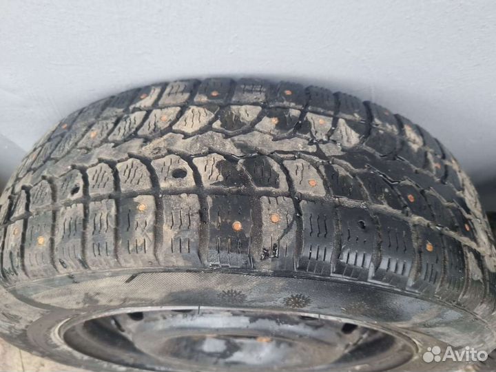 Штампы Р14 с шинами зима шипы 4шт 175 на 65 Р14