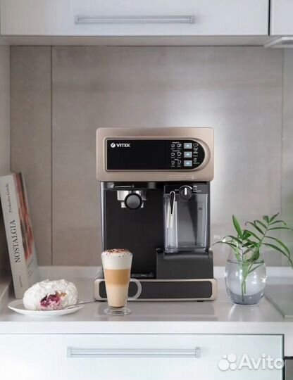 Кофемашина Vitek автоматическая новая