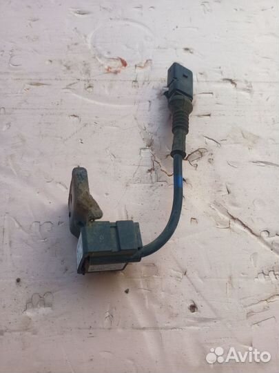 Датчик ускорения пневмоподвески Audi A8 4E0616575B