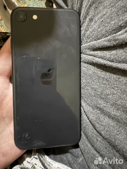 iPhone SE (2020), 64 ГБ