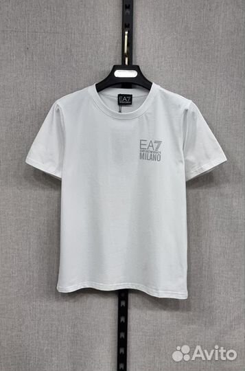 Футболка guess v24