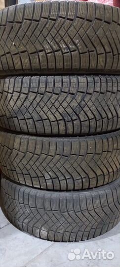 Pirelli Ice Zero 235/55 R18 104