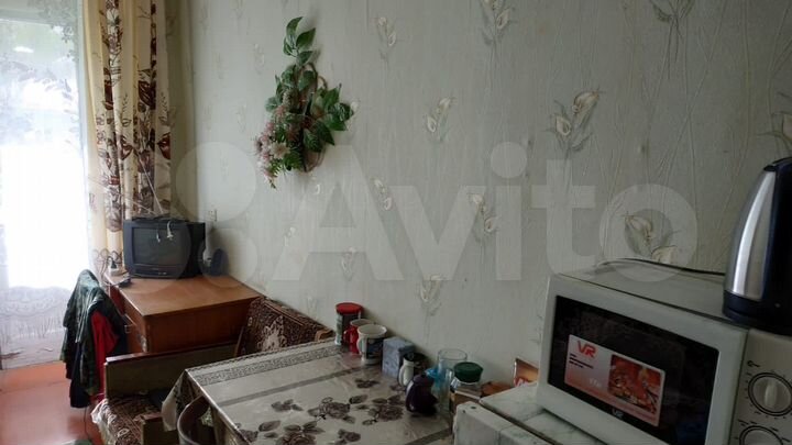 Комната 12 м² в 1-к., 2/4 эт.